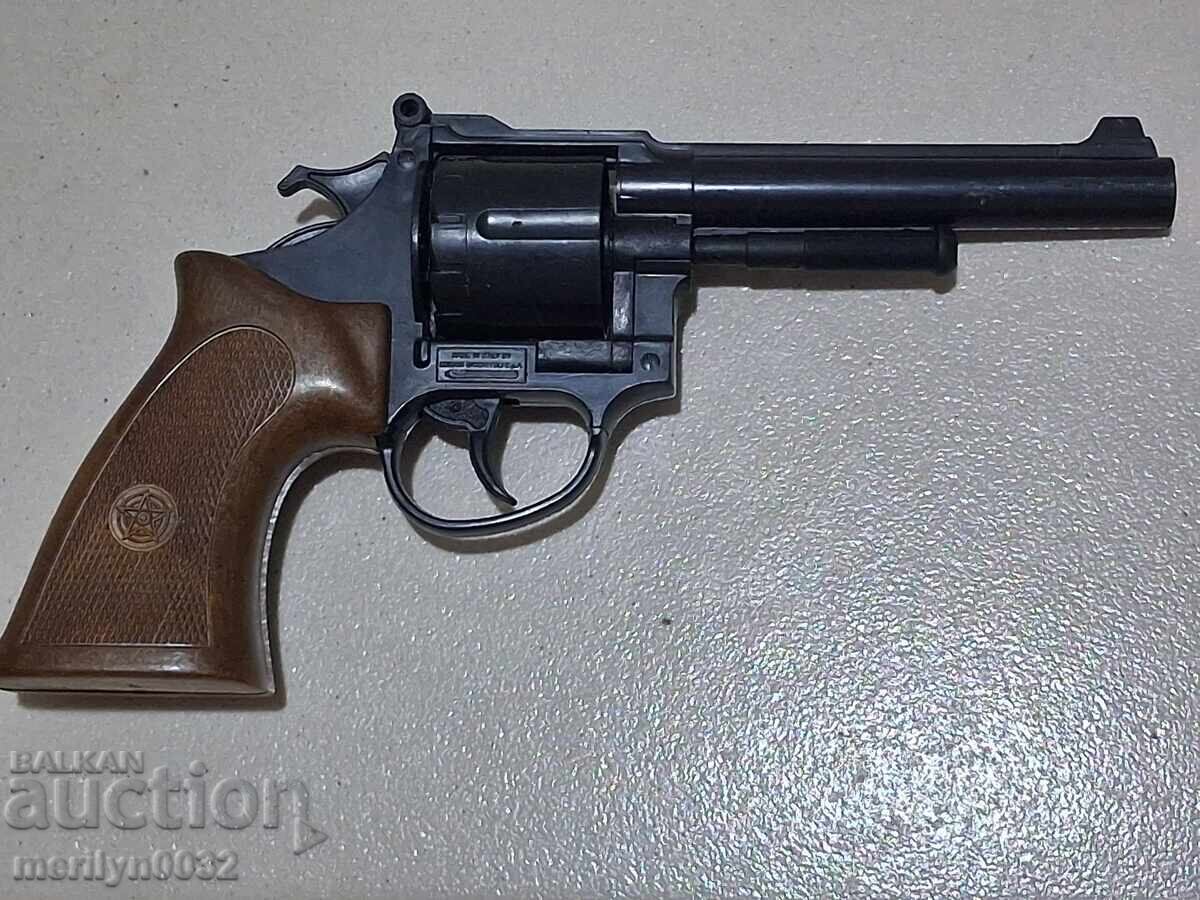 Children's toy revolver, cap gun, small pistol works