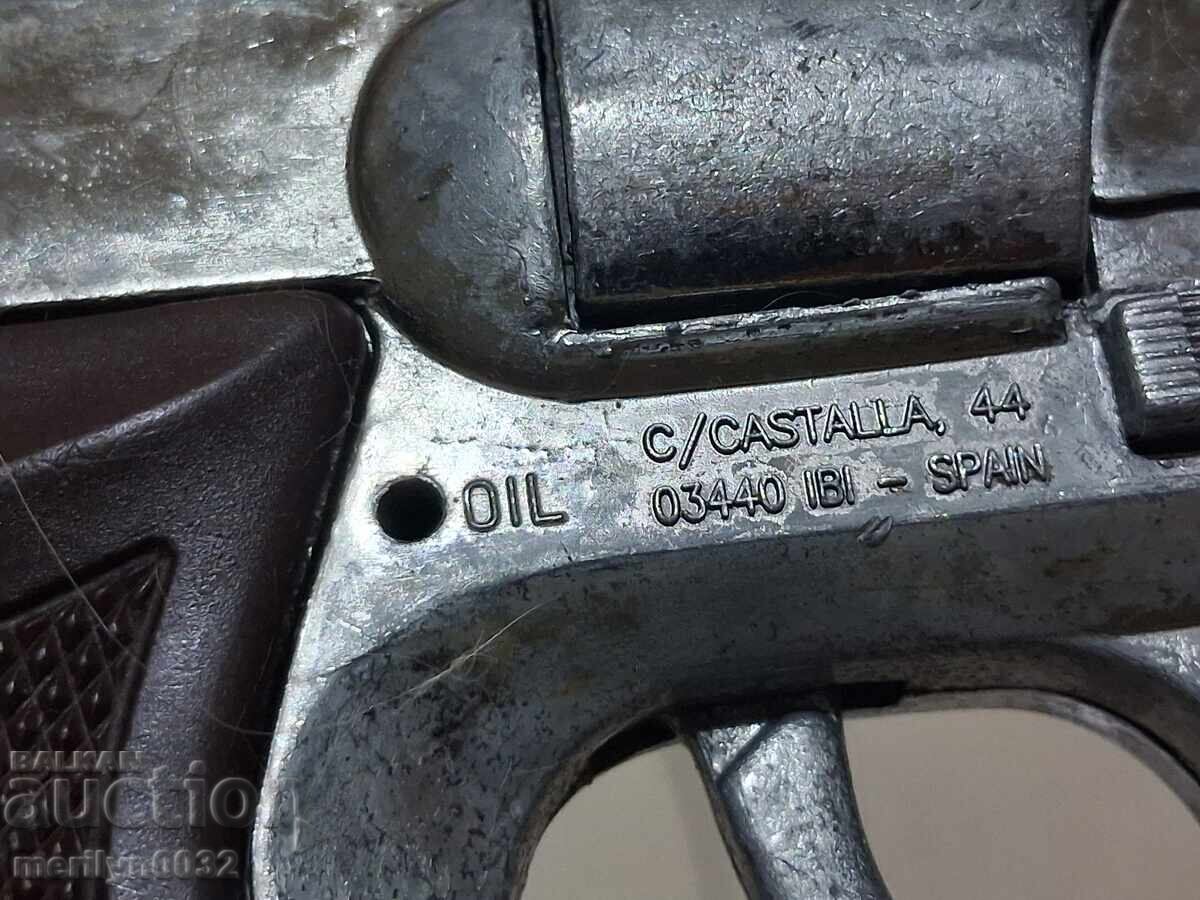 Παράδοση Παιδικό παιχνίδι πιστόλι με κάψουλες, πιστολάκι ρεβόλβερ λειτουργεί