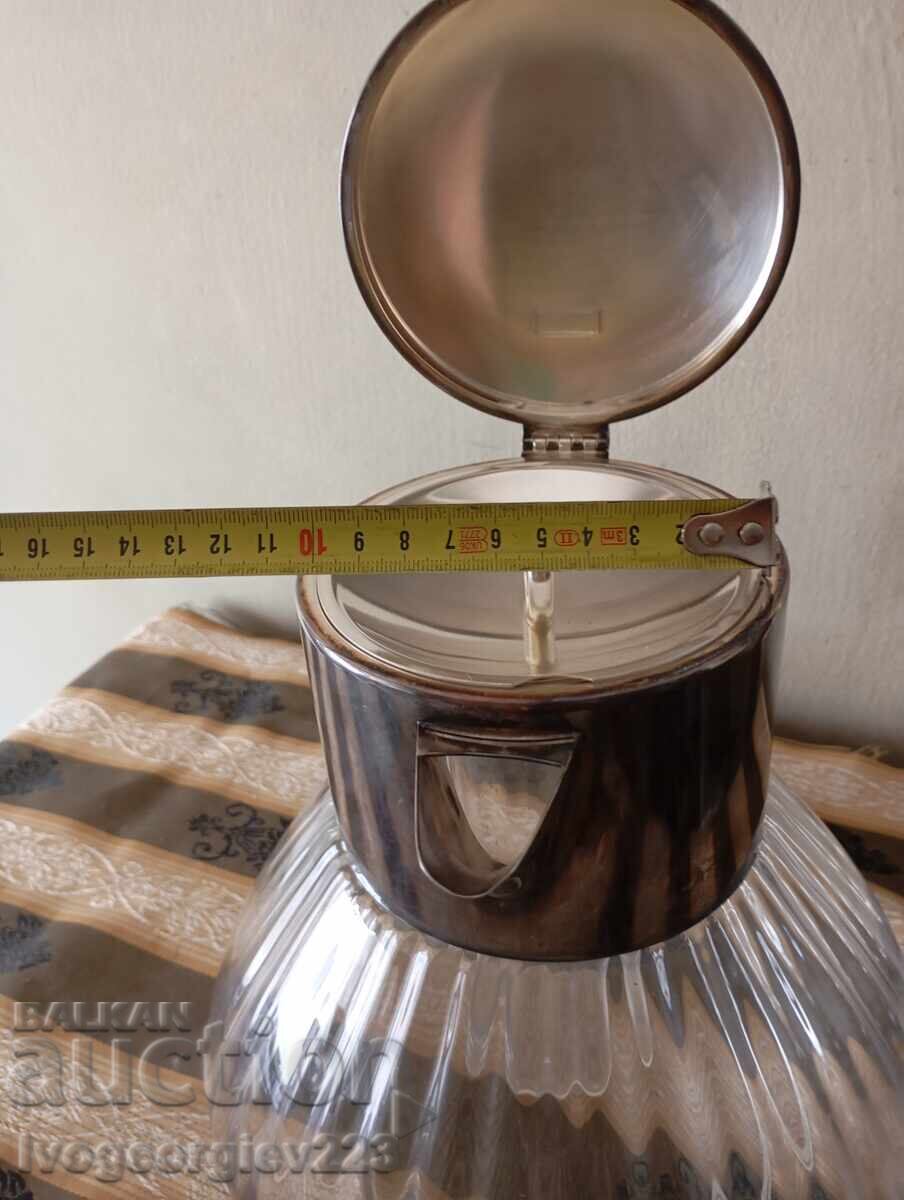 Delivery of Jug for wine, water