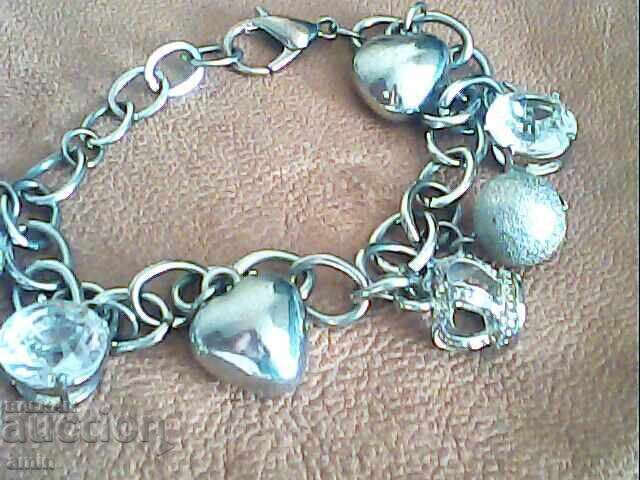 lot of beautiful bracelets with price 20.00 BGN | € 10.23