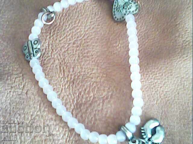 Παρτίδα από όμορφα γκρίβνια είναι ένα δερμάτινο κομποσκοίνι - 7