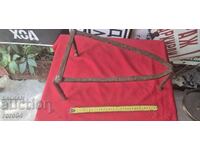 СТАРА РЪЧНО КОВАНА ПИРОСТИЯ