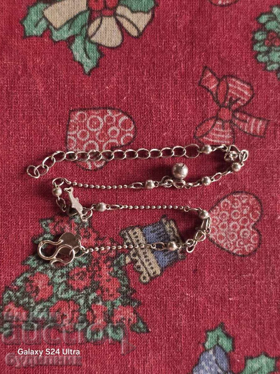 Δημοπρασία Ασημένιο βραχιόλι. Από 18 έως 23εκ. Ξεκινώ πάνω από 100 δημοπρασίες