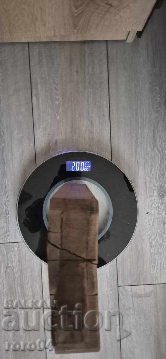 PLANKĂ DE TOCAT PENTRU COTLETE / STEAK-URI - 7 PLANKĂ DE TOCAT PENTRU COTLETE / STEAK-URI - 7