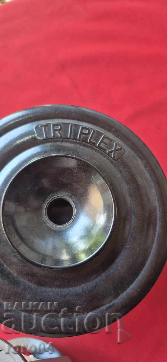 PHOTO ACCESSORY - TRIPLEX - NEW - 6 PHOTO ACCESSORY - TRIPLEX - NEW - 6