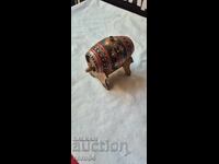 NU EXISTĂ TRADUCERE DIRECTĂ PENTRU