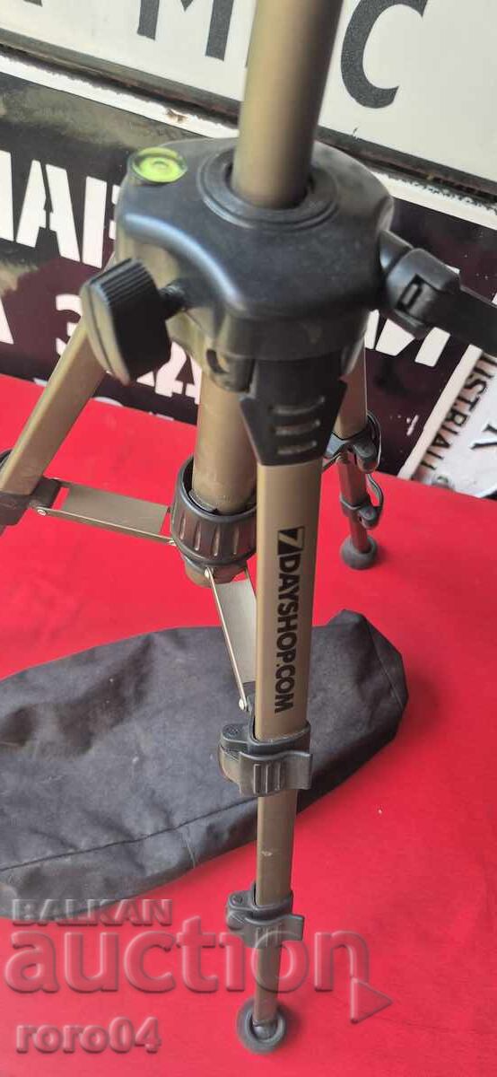 STATIV - MULTIFUNCȚIONAL - NIVELĂ - PERFECT cu preț 39.99 BGN | € 20.45