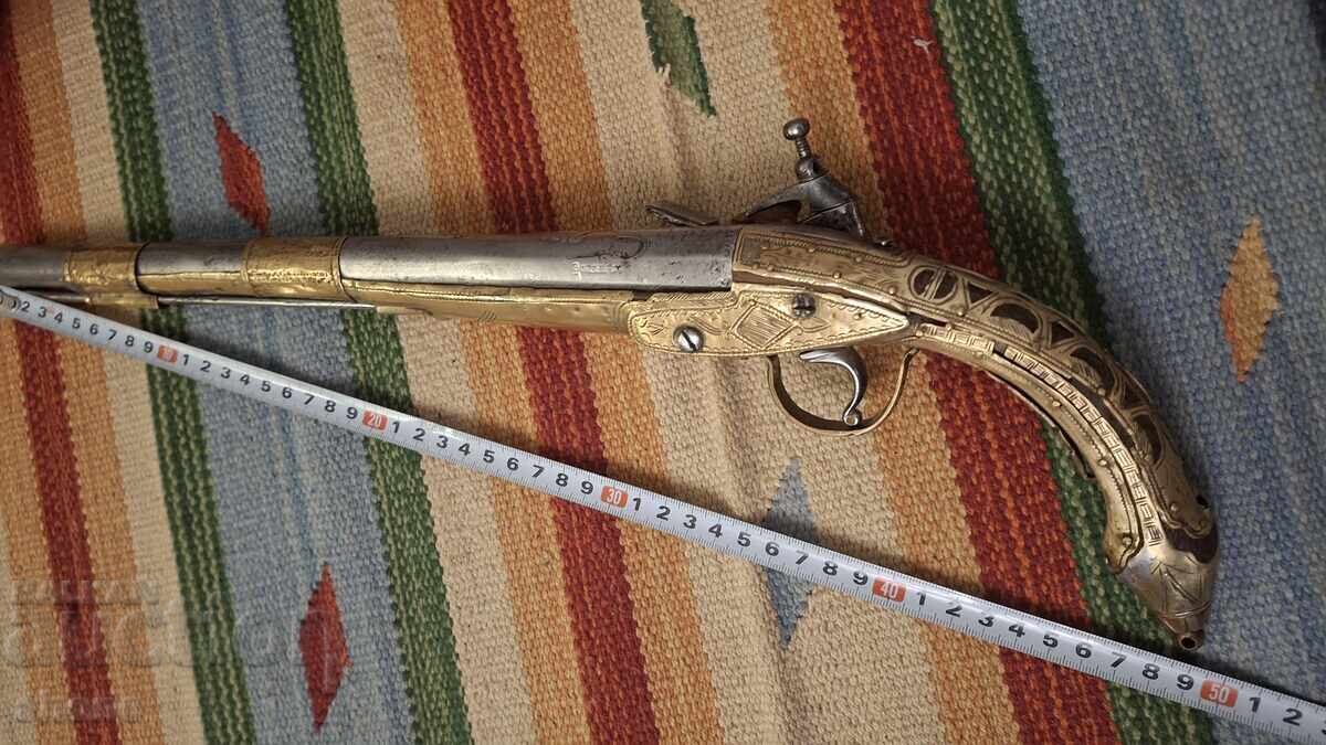 Delivery of Flintlock pistol, rifle, shishane (a type of rifle), boylia (a type of rifle), flintlock rifle Delivery of Flintlock pistol, rifle, shishane (a type of rifle), boylia (a type of rifle), flintlock rifle