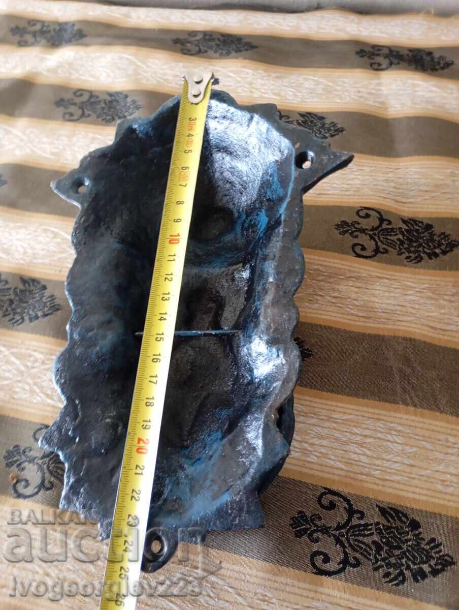 Аукцион Чукало за врата Нептун