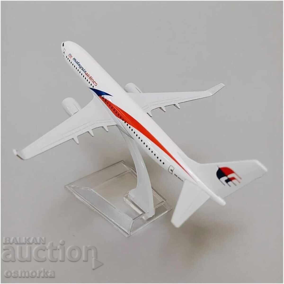 Аукцион Boeing 737 самолет модел макет Malaysia Airlines пътникопото