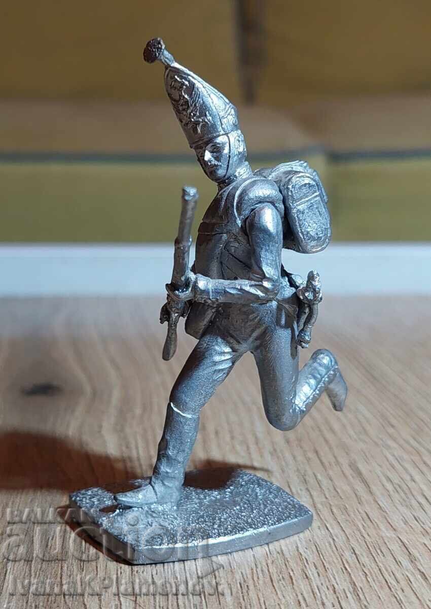 A lead figurine for collectors - 5