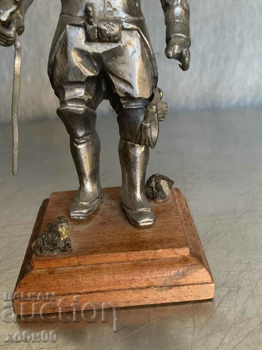 figurine figure with price 50.00 BGN | € 25.56 figurine figure with price 50.00 BGN | € 25.56