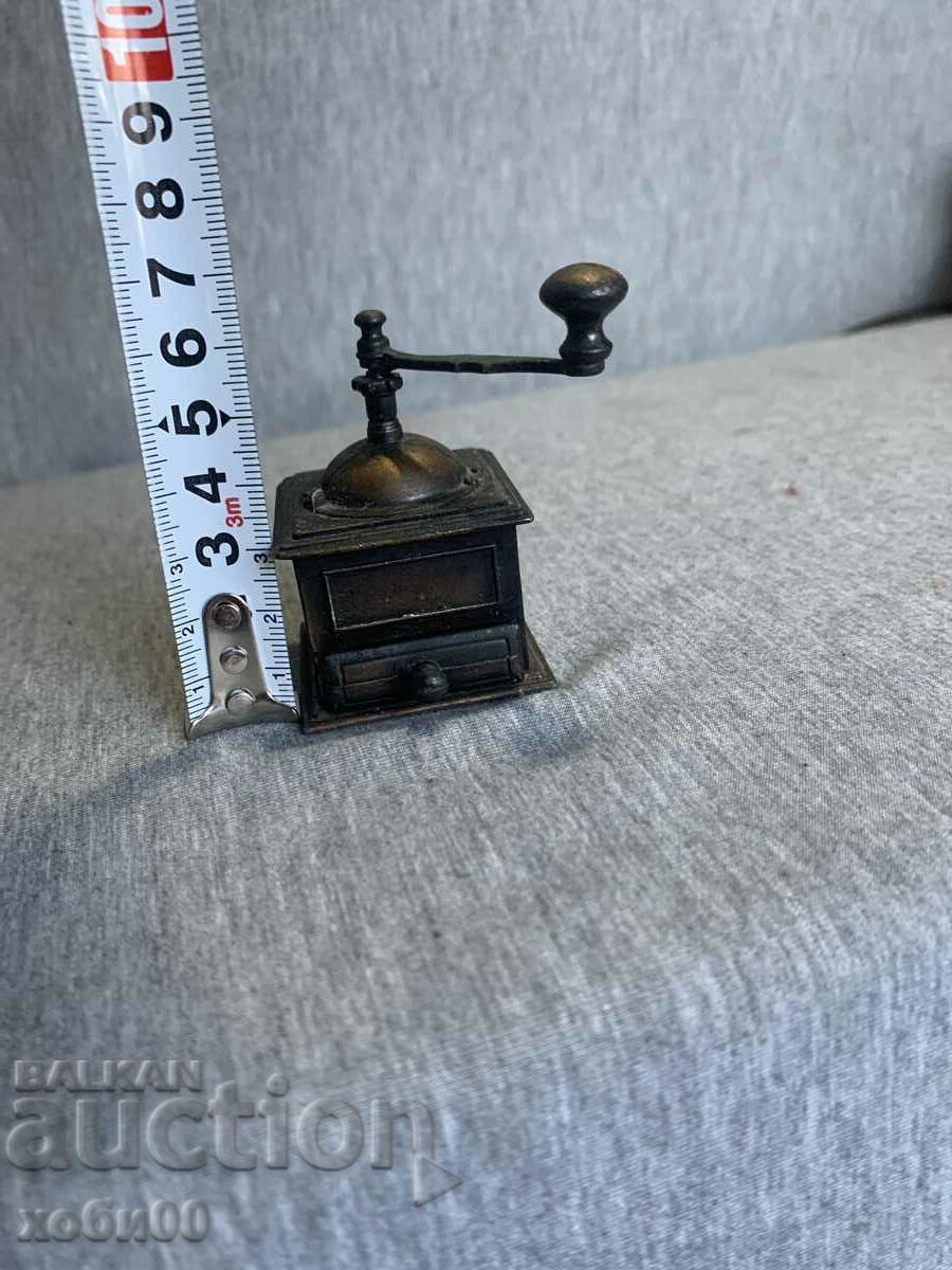 колекционерска острилка за моливи тип мелничка - 6 колекционерска острилка за моливи тип мелничка - 6