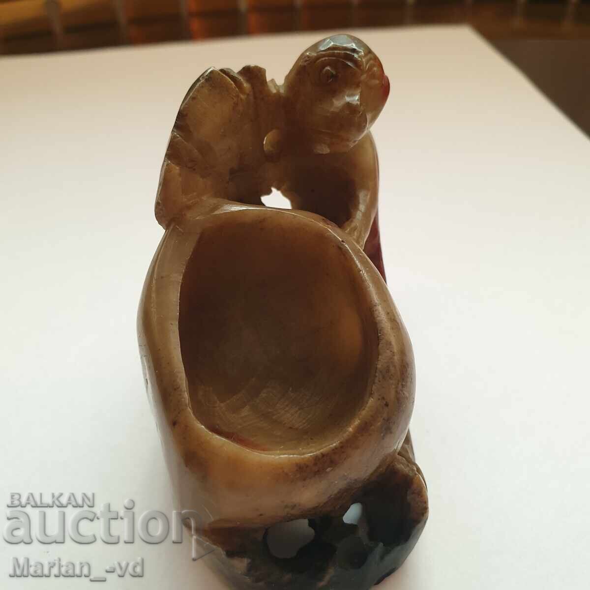 Figurina veche din piatră de săpun cu preț 40.00 BGN | € 20.45 Figurina veche din piatră de săpun cu preț 40.00 BGN | € 20.45