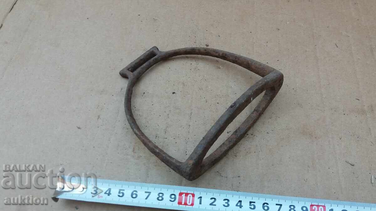 Delivery of Cavalry Spur, Stirrup