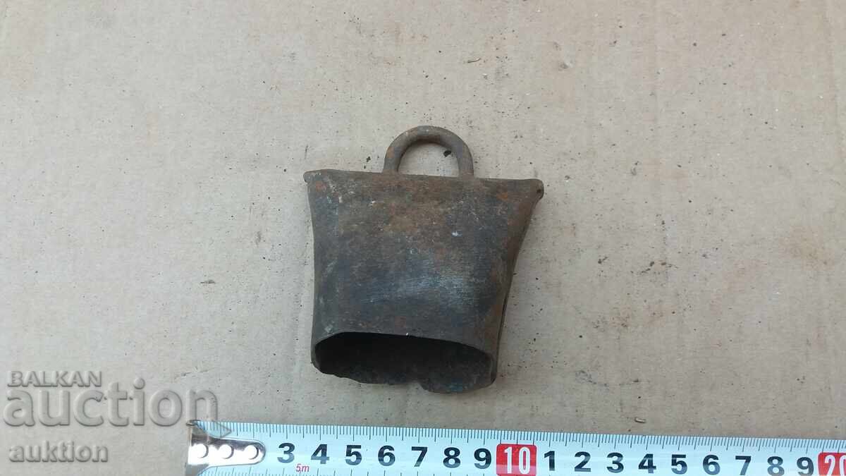 Auction  OLD COTTON, VAT