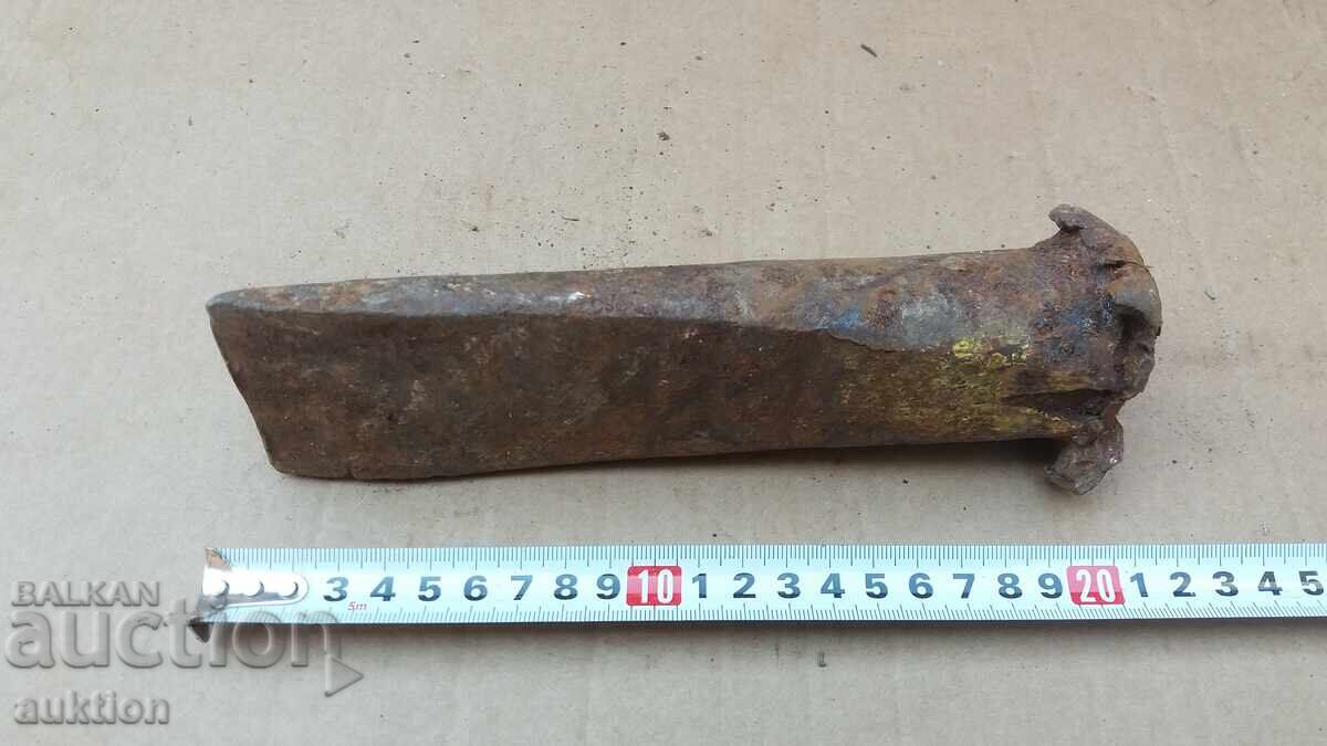 МАСИВЕН КЛЮН, СЕКАЧ ЗА ТРУПИ - 6