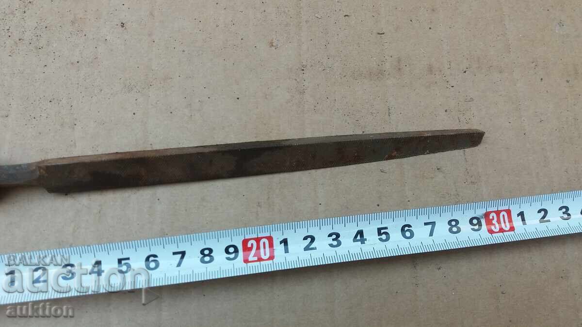 СТАРА ПИЛА с цена 1.99 лв. | € 1.02