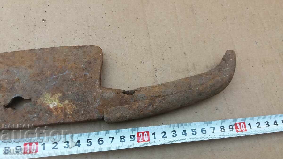 Delivery of MASSIVE FORGED CLEAVER Delivery of MASSIVE FORGED CLEAVER