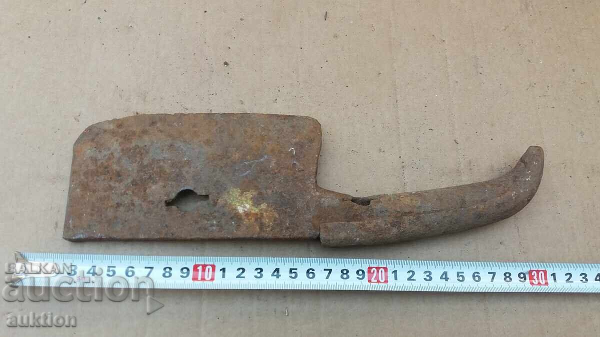 MASSIVE FORGED CLEAVER - 5 MASSIVE FORGED CLEAVER - 5