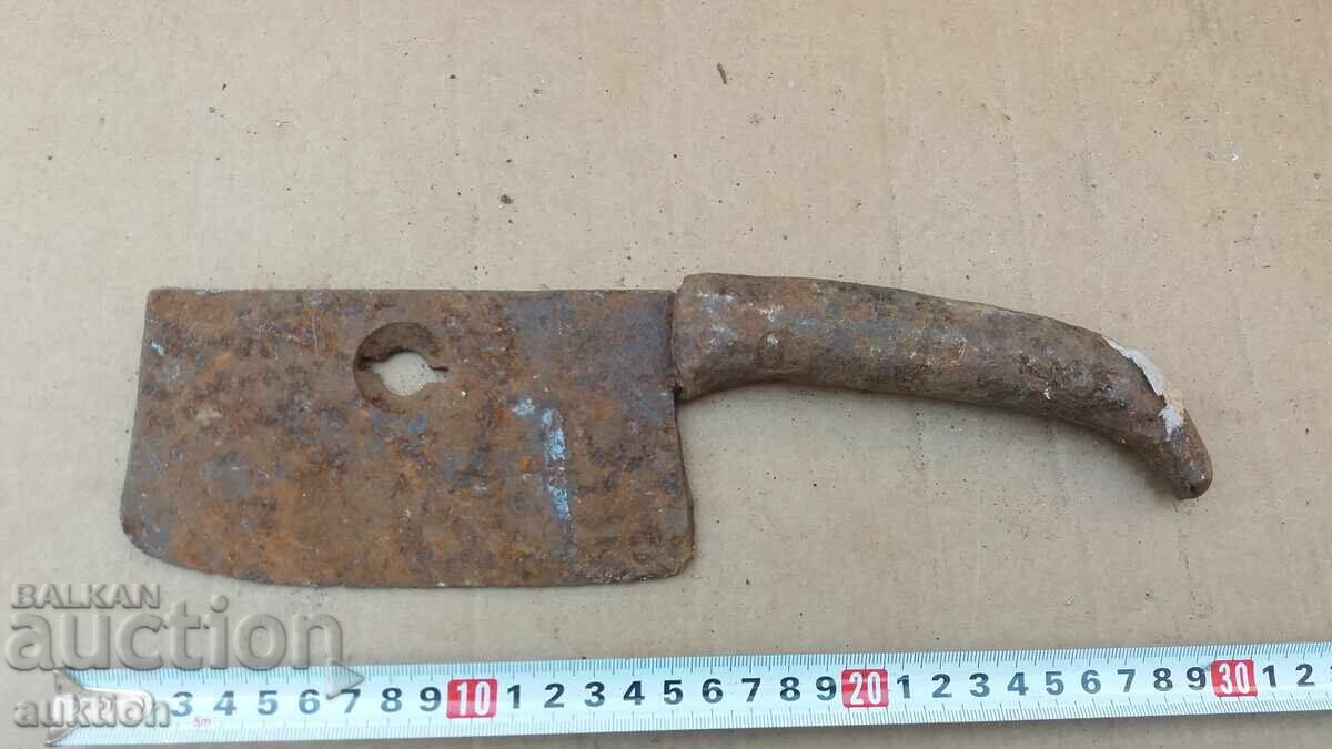 MASSIVE FORGED CLEAVER MASSIVE FORGED CLEAVER