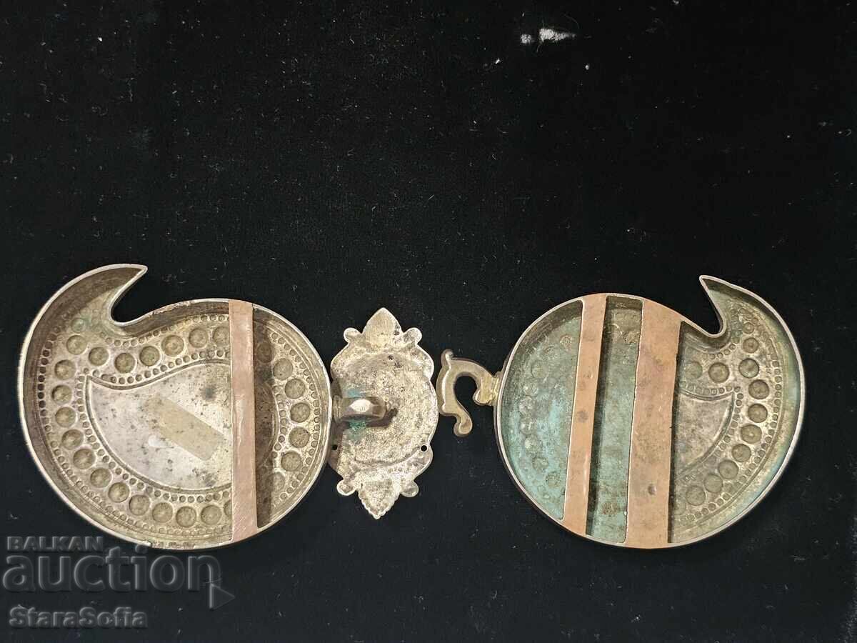 Paftale argintate din perioada Renașterii cu sidef - 7