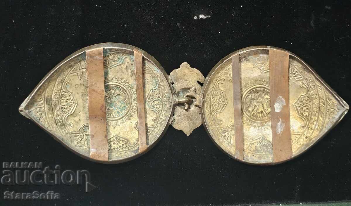 Livrarea Mari paftale autentice din argint