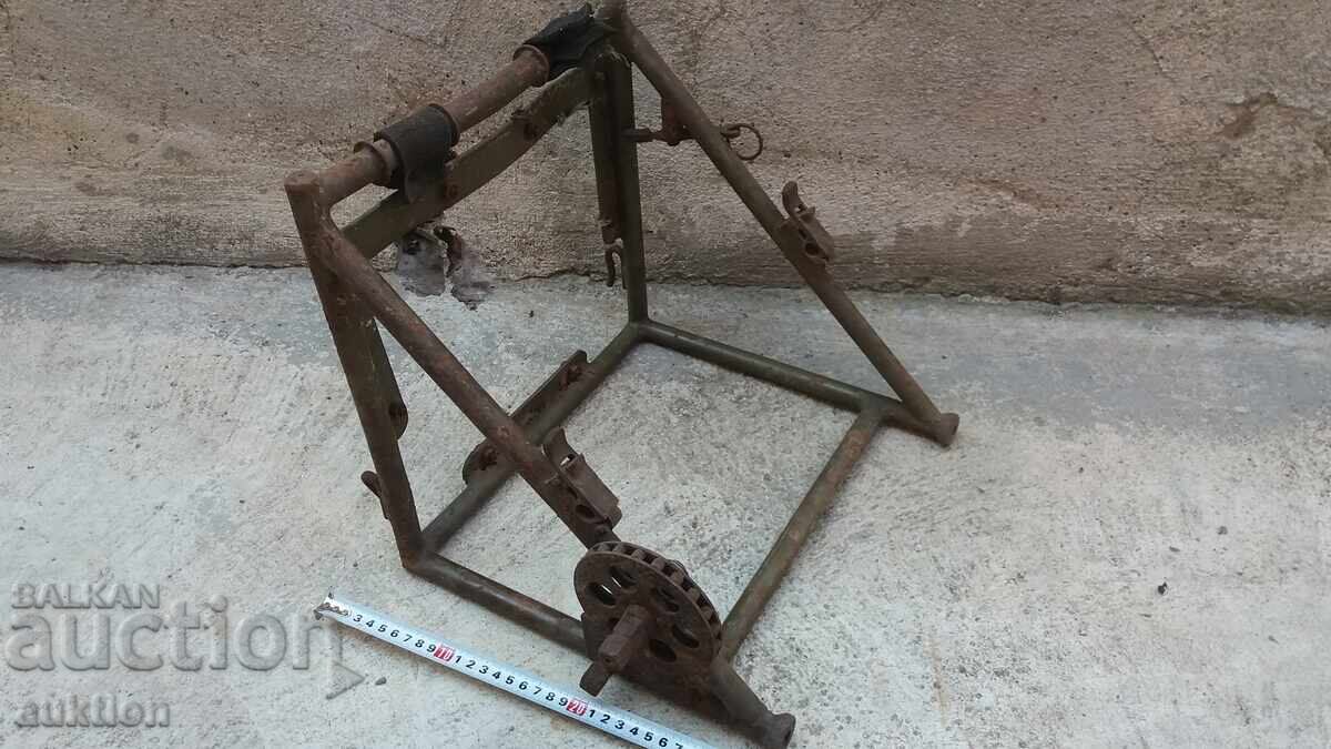 Βάση καρουλιού με καλώδιο για τηλεφωνικό πεδίο WW2 WWII κατιούσα Βάση καρουλιού με καλώδιο για τηλεφωνικό πεδίο WW2 WWII κατιούσα