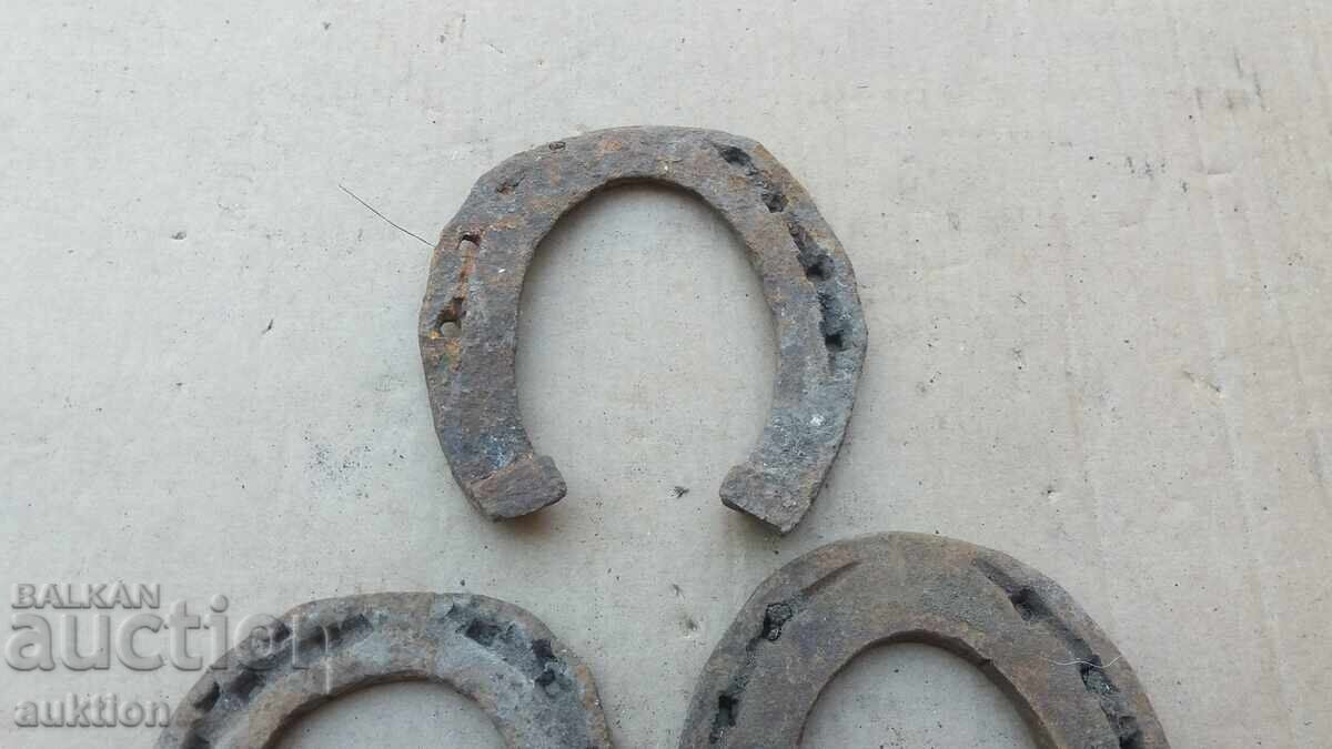 Livrarea LOT DE 3 POCOVITE FORJAȚE Livrarea LOT DE 3 POCOVITE FORJAȚE