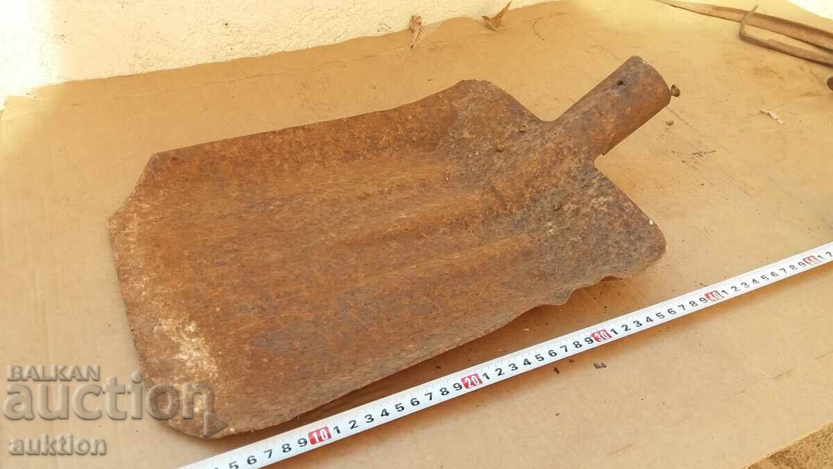 OLD HUGE WROUGHT SHOVEL - 5