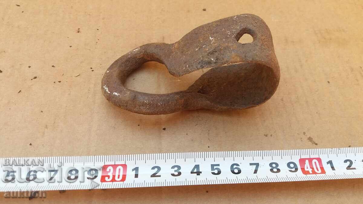 СТАРА КОВАНА ЗАКЛЮЧАЛКА с цена 1.99 лв. | € 1.02