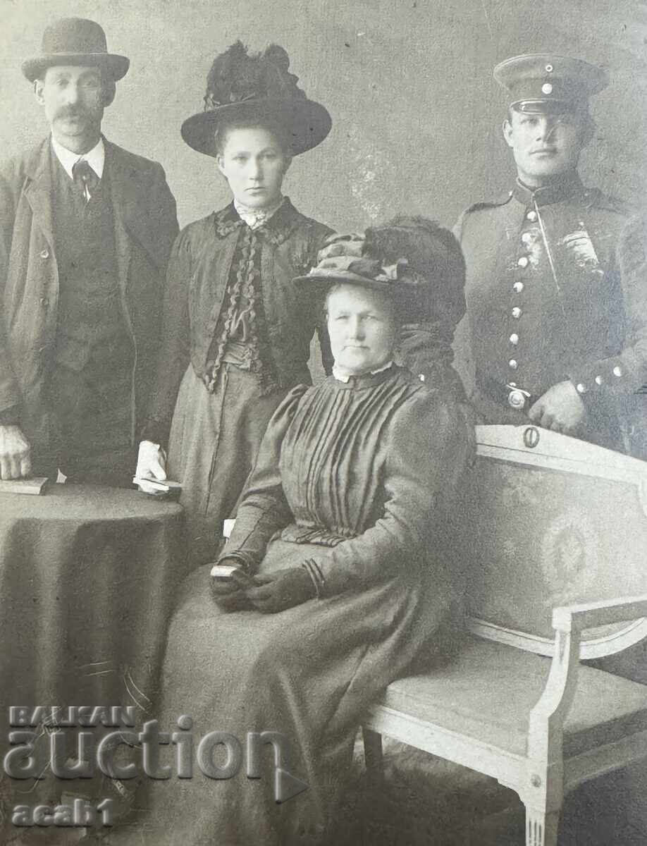 Soldat German cu familia sa, Primul Război Mondial cu preț 14.99 BGN | € 7.66 Soldat German cu familia sa, Primul Război Mondial cu preț 14.99 BGN | € 7.66