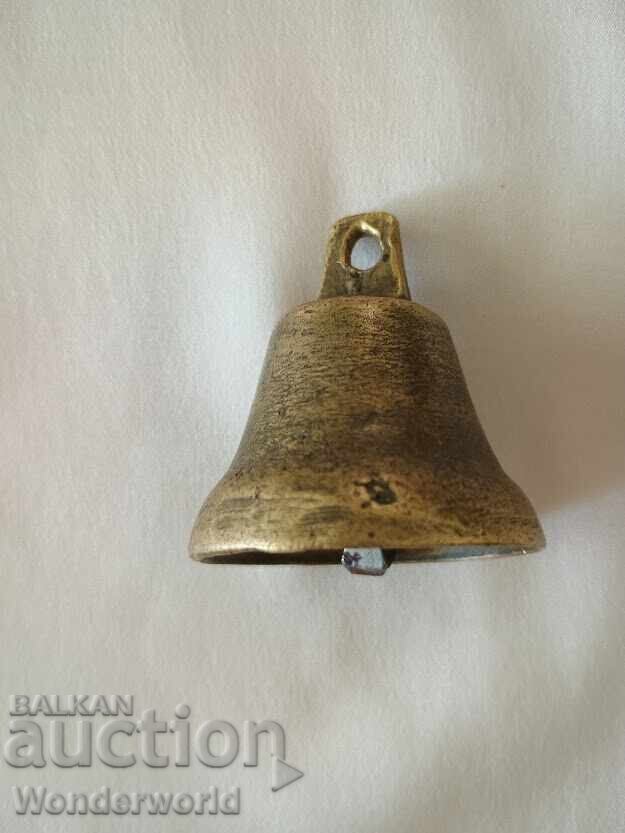Clopoțel vechi cu preț 35.00 BGN | € 17.90 Clopoțel vechi cu preț 35.00 BGN | € 17.90