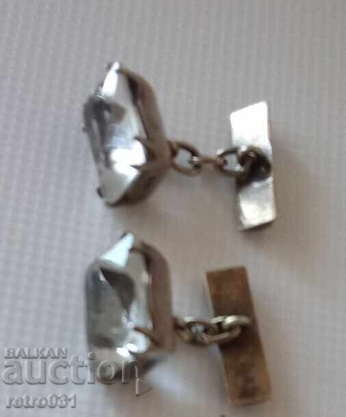 Butoni de argint pentru manșete cu cristal de stâncă. Rusia cu preț 34.00 BGN | € 17.38