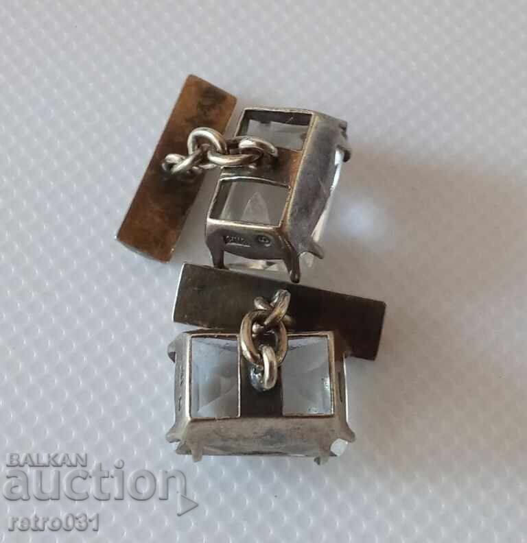 Livrarea Butoni de argint pentru manșete cu cristal de stâncă. Rusia