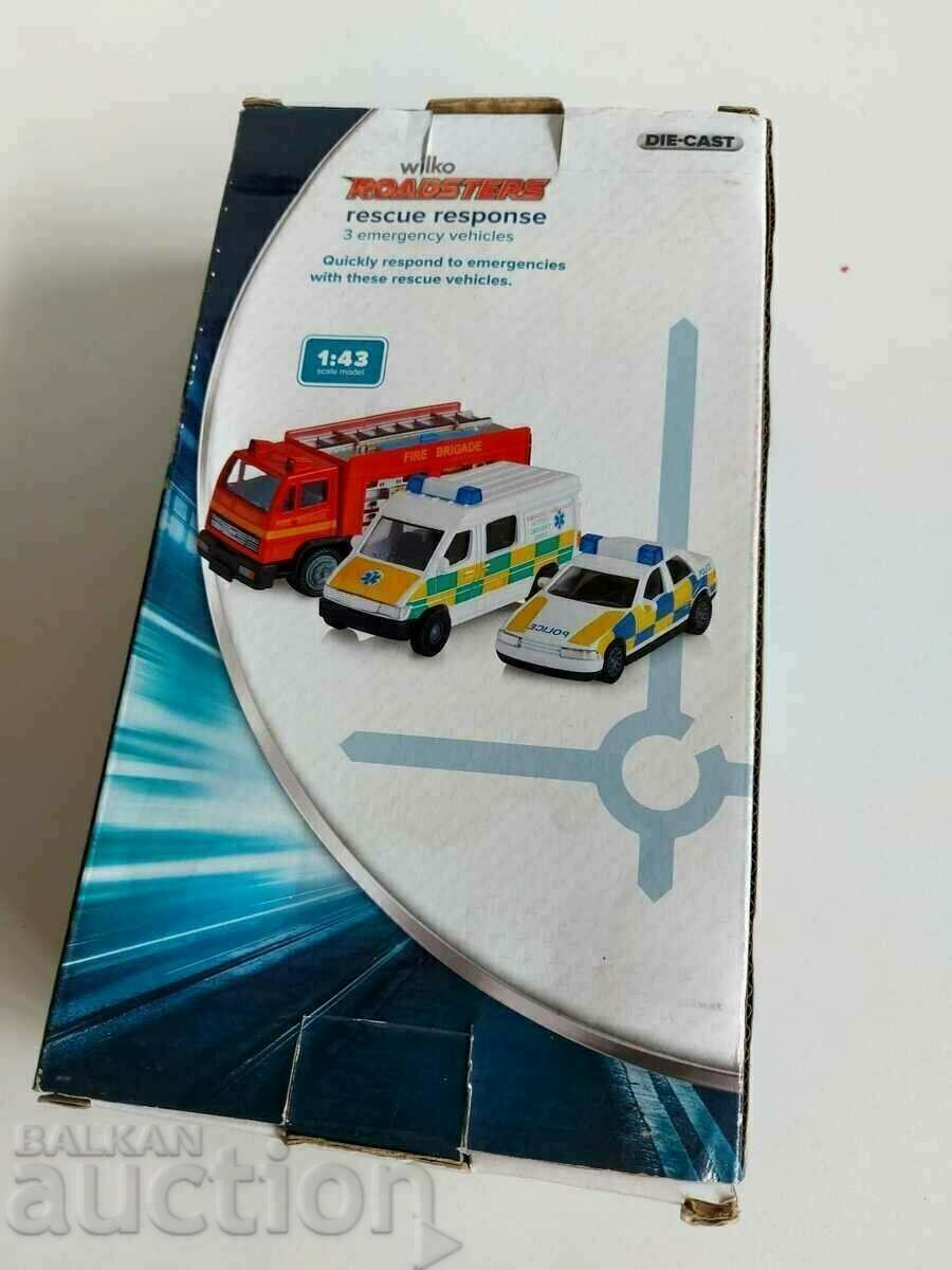 SET CUTIE 3 BUCĂȚI JUCĂRIE PENTRU COPII CĂRUCIOR CAMION DE POMPIERI cu preț € 7.67 | 15.00 BGN