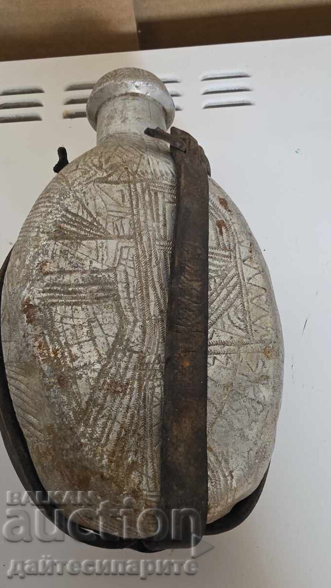 Manerka cu preț 150.00 BGN | € 76.69 Manerka cu preț 150.00 BGN | € 76.69