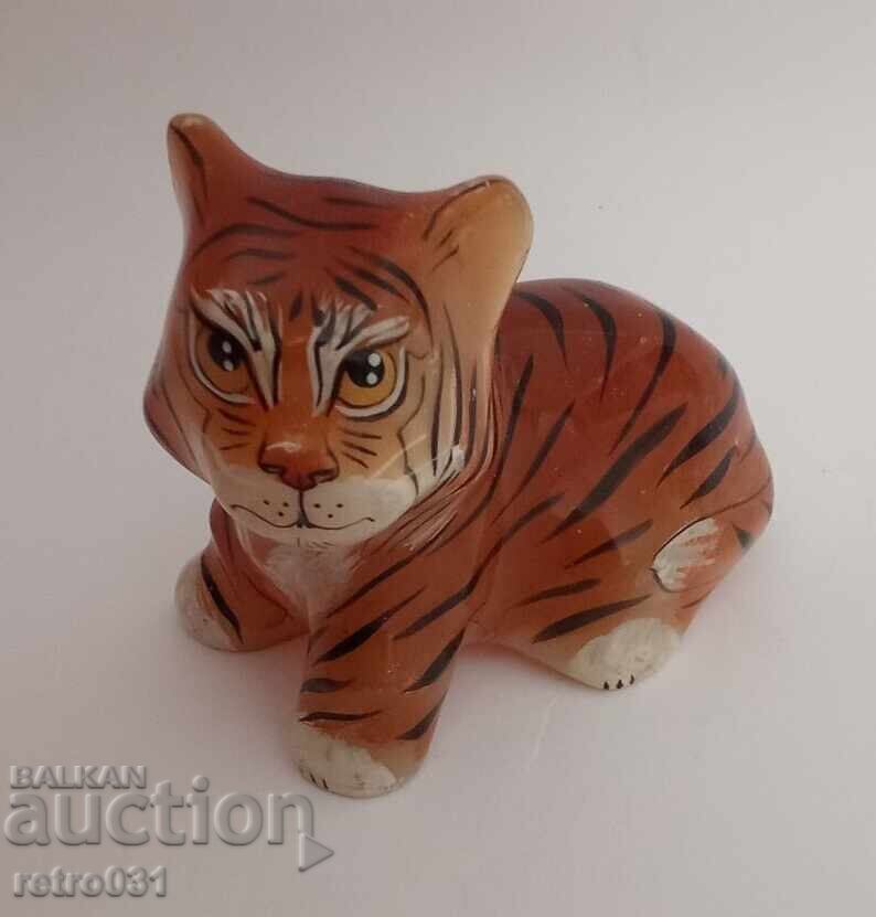 Figurină Tigru din piatră naturală, Piatră de Carneol Figurină Tigru din piatră naturală, Piatră de Carneol