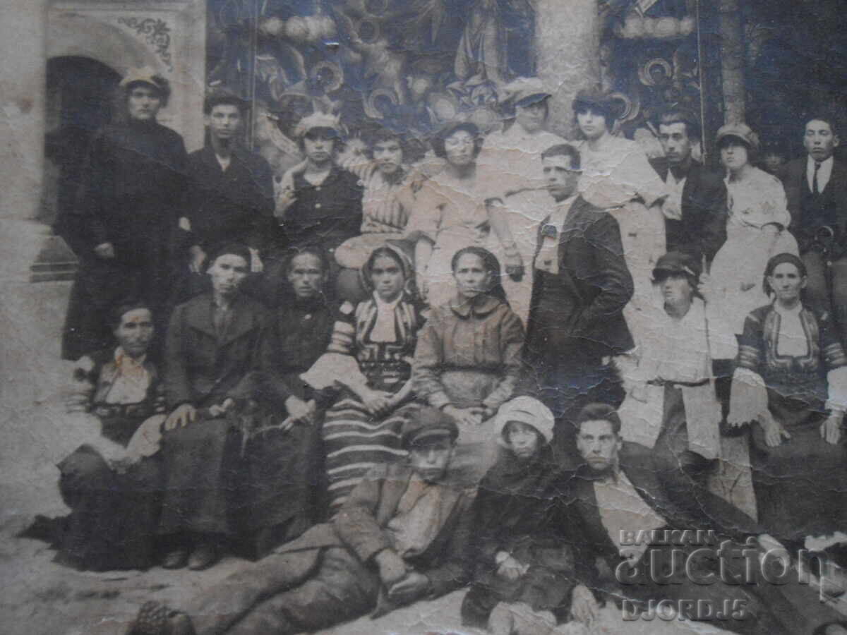 Fotografie veche, Amintire de la Mănăstirea Rila, anul 1928 cu preț 3.00 BGN | € 1.53