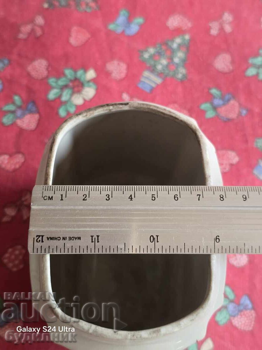 Livrarea Porțelan Vechi. Marcaje disponibile. Lansez peste 100 de licitații