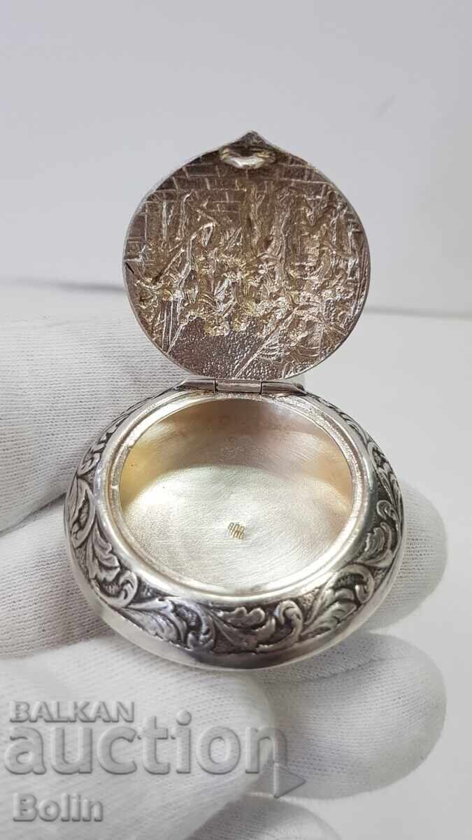 Collectible silver box, pillbox with musketeers Europe - 5 Collectible silver box, pillbox with musketeers Europe - 5