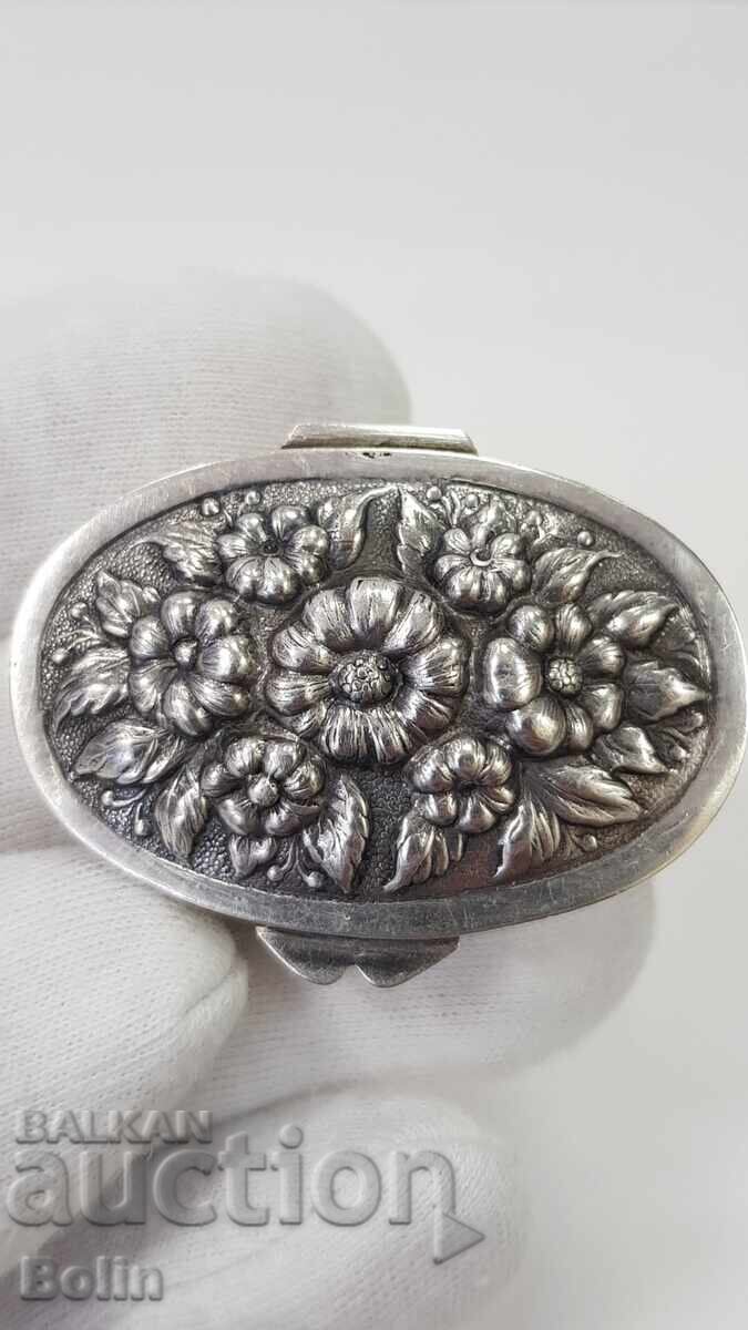 Collectible silver box, pillbox 1900-1930 Europe