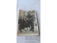 Photo Sofia Officer man and women on a walk