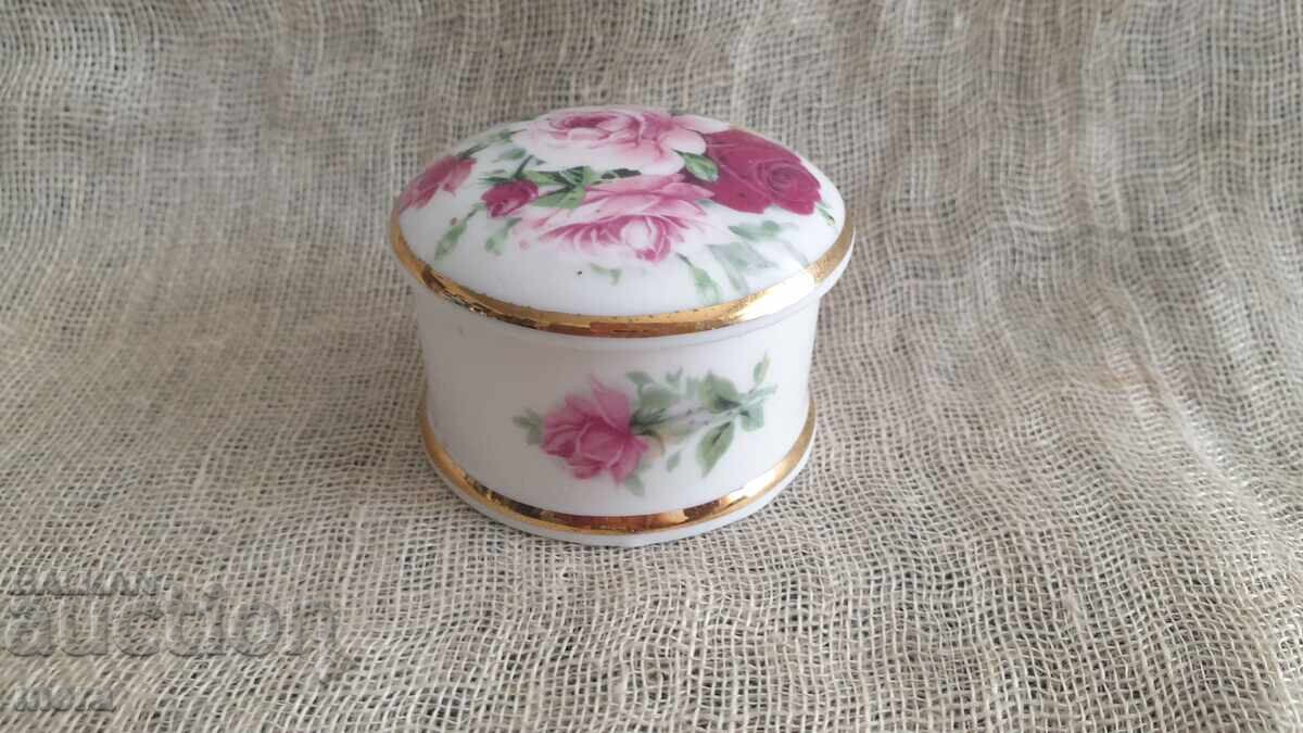 Κουτί από πορσελάνη