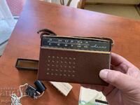RADIO RADIOAPARAT "ALMAZ" ÎN CUTIE ȘI SET DE ÎNCĂRCARE