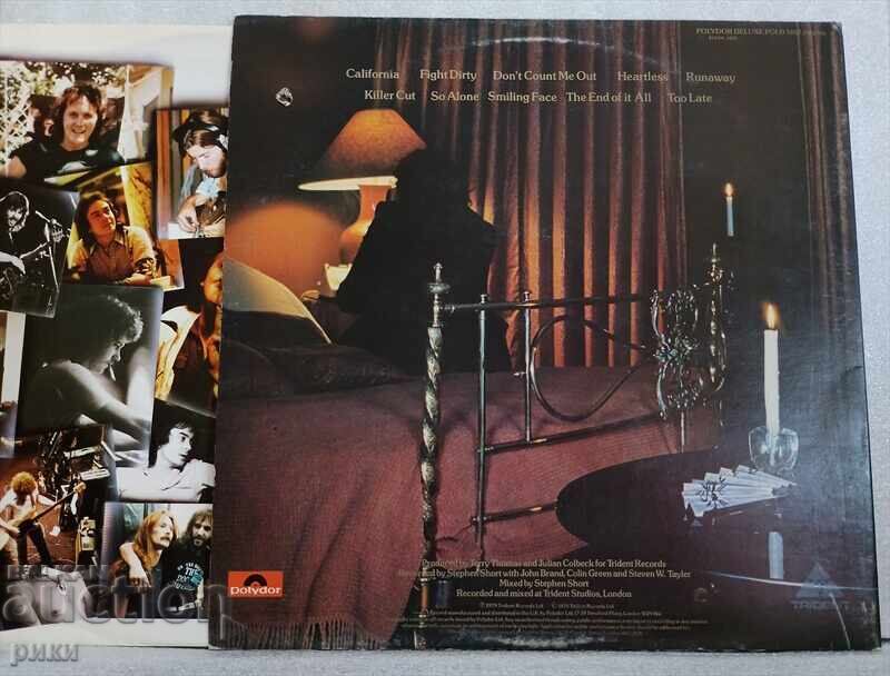 Charlie – Fight Dirty с цена 25.00 лв. | € 12.78 Charlie – Fight Dirty с цена 25.00 лв. | € 12.78