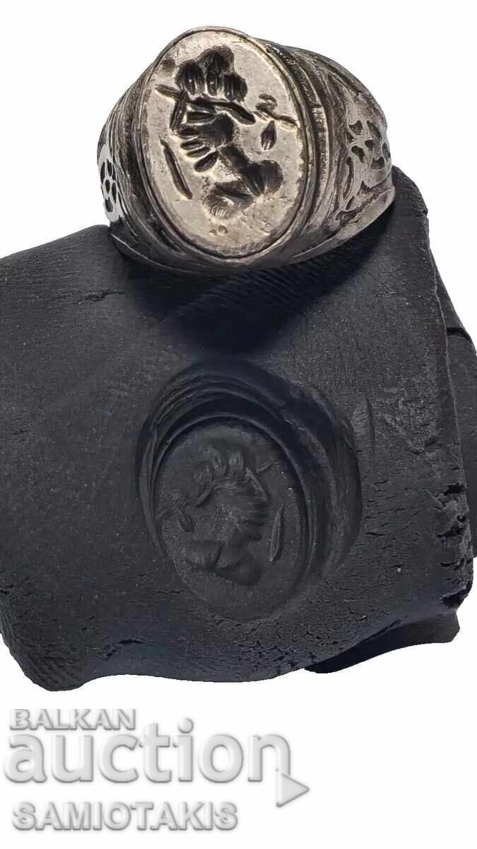 Delivery of LARGE SILVER RING OF THE ROMAN EMPIRE ERA