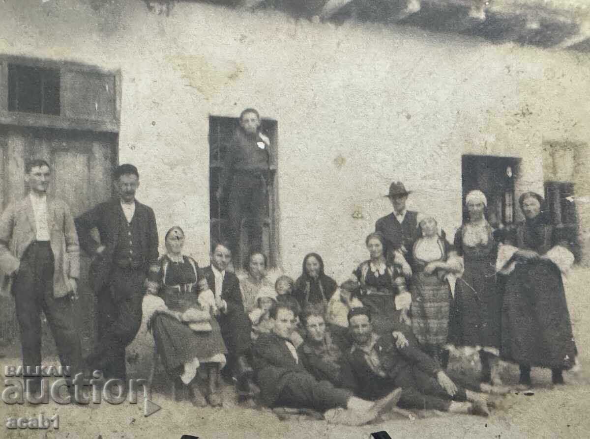 Κιουστενδιλιώτες σε πανηγύρι