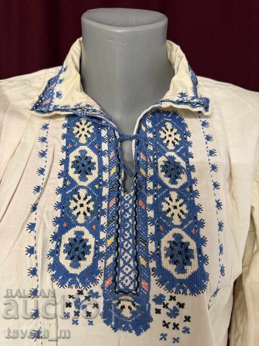 Short women's cotton shirt with hand-embroidered folk costume with price 55.00 BGN | € 28.12