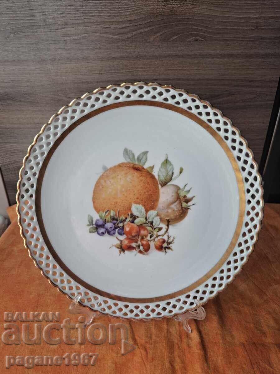 Platou din porțelan cu fructe cu preț € 17.90 | 35.01 BGN Platou din porțelan cu fructe cu preț € 17.90 | 35.01 BGN